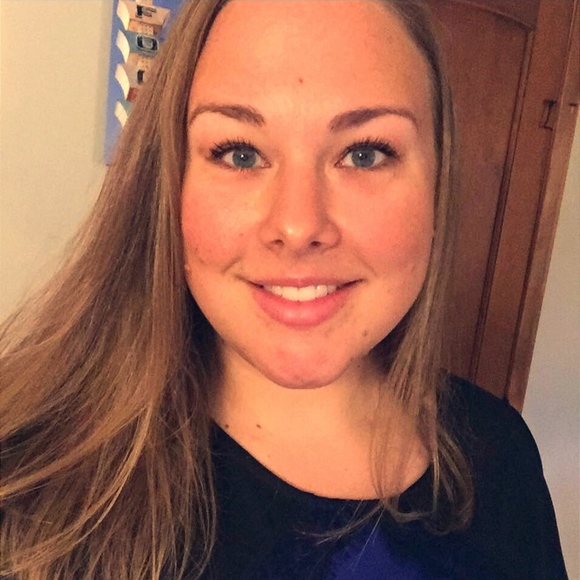 Meet your Posher, Andrea - Picture 1 of 1